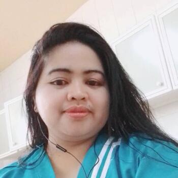 Babysitter in Ajman: Hayat