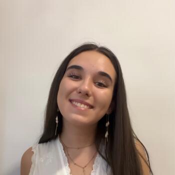 Babysitter in Madrid: Candela