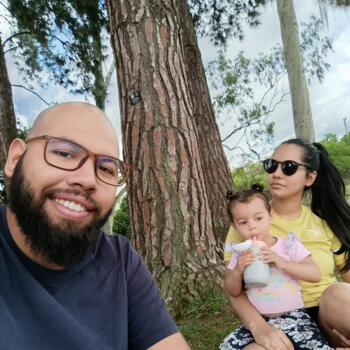Emprego de babá em São José dos Pinhais: emprego de babá Victor