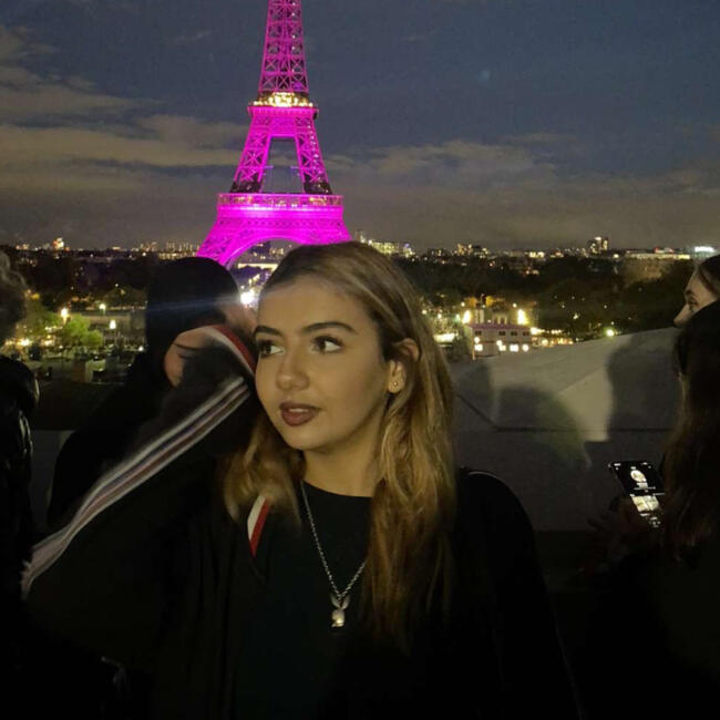 Babysitter in Saint-Ouen: Alja