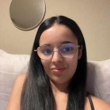 Baby-sitter Neurey-lès-la-Demie: Imane