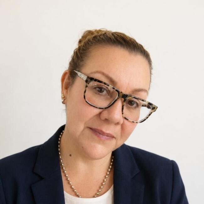 Babysitter in Budapest: Maria Gabriela