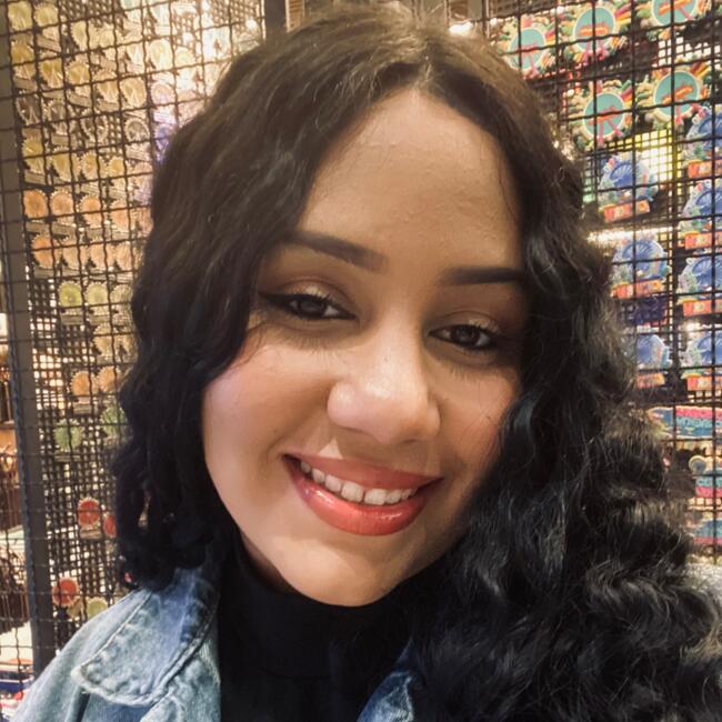 Babysitter in Várzea Grande: Yasmin