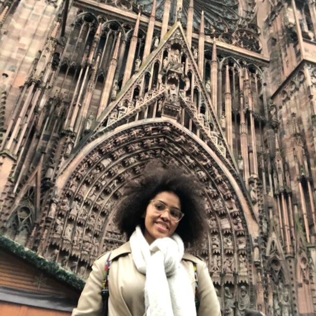 Babysitter in Barcelona: Yasmim