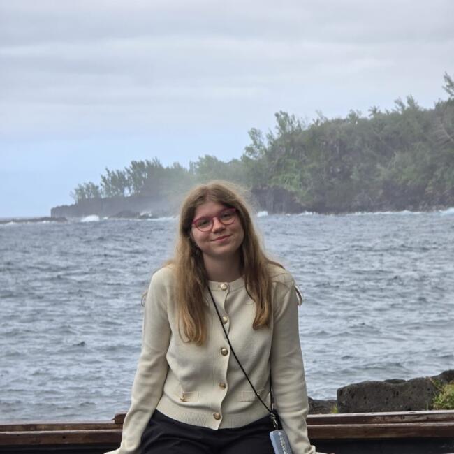 Babysitter in Sixt-sur-Aff: Audrey