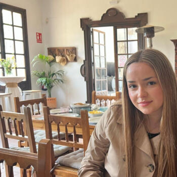 Babysitter in Badalona: Martina