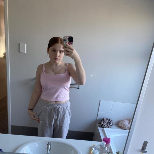 Babysitter in Busselton: Seren