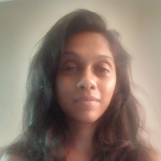 Babysitter in Singapore: Vigneswari