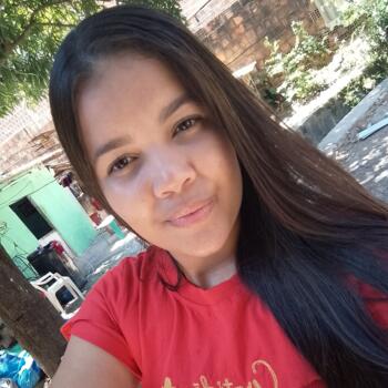 Babysitter in Jaboatão dos Guararapes: Valéria