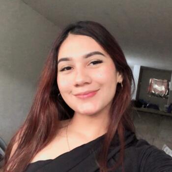 Babysitter in Uberlândia: Stefanny