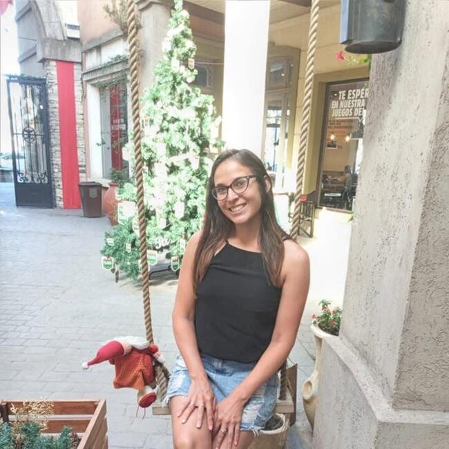 Niñera en Lomas de Zamora (Buenos Aires): Maria Laura
