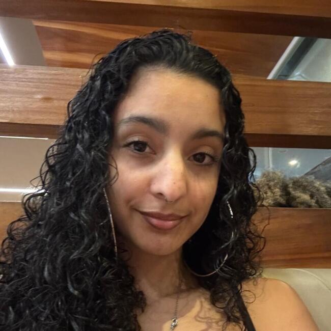 Babá em Brasília: Laís