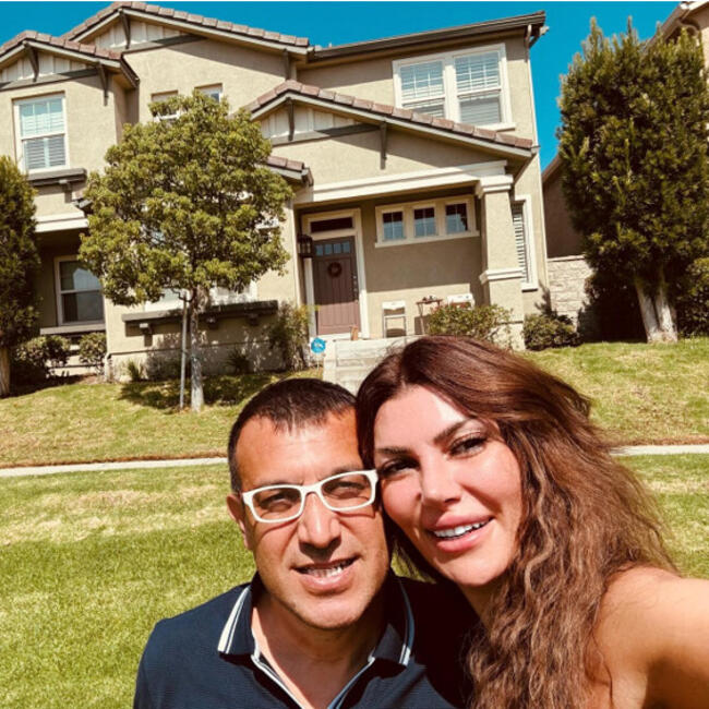 Babysitting job in Santa Clarita: Yalçın