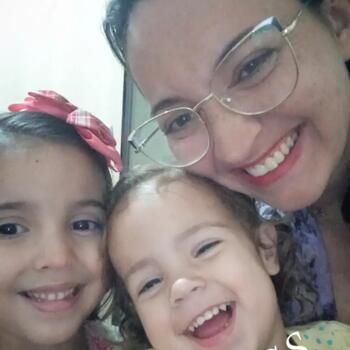Babysitting job in São Carlos: babysitting job Amanda