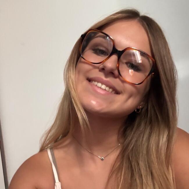 Babysitter in Saint-Maximin-la-Sainte-Baume: Romy