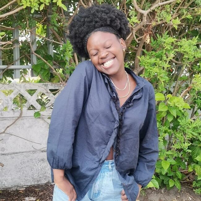 Babysitter in Cape Town: Miracdie