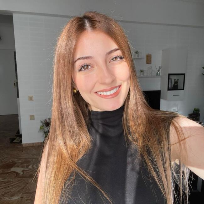 Babysitter in Lávrio: Τζουλιάνα