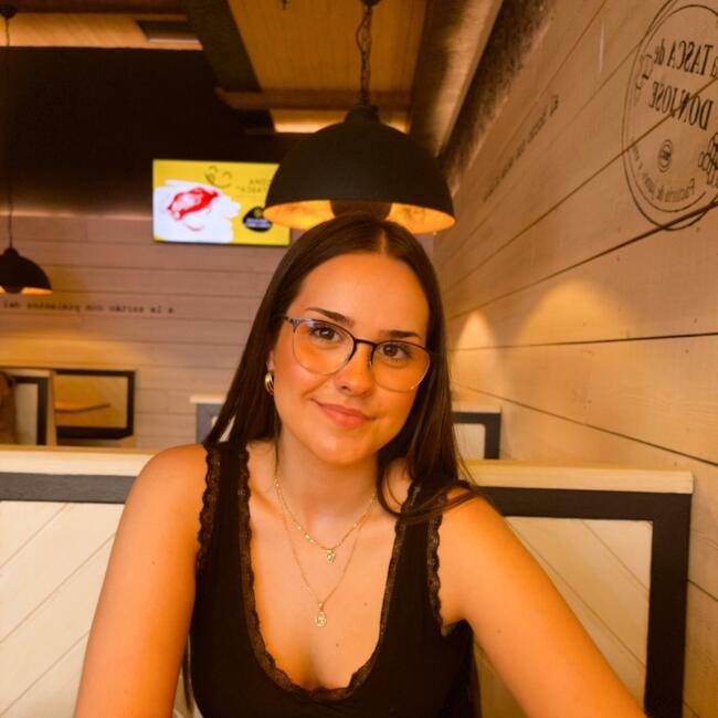 Nanny in Pamplona: Irene Pinto