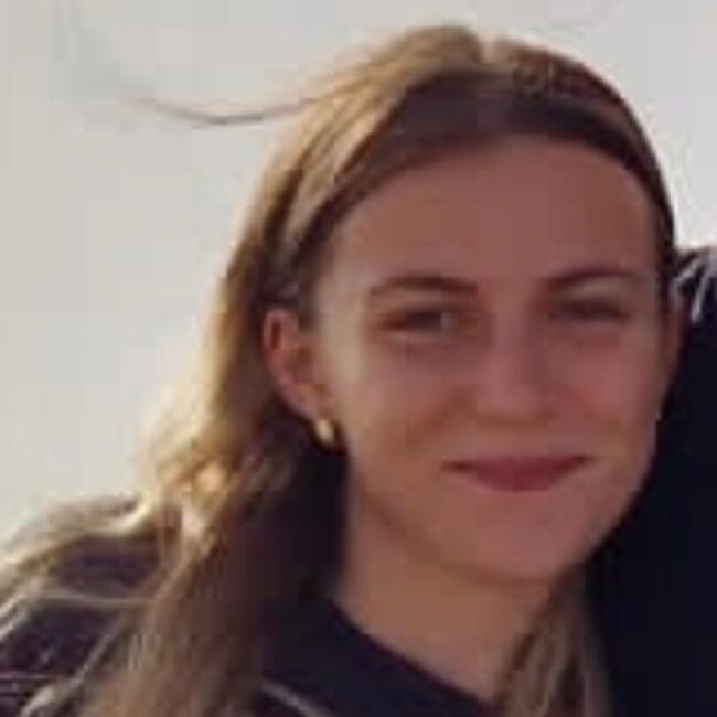 Babysitter in Alpedrete: Andrea