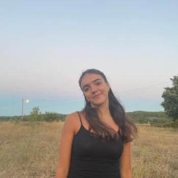 Babysitter in Marseille: Yaelle