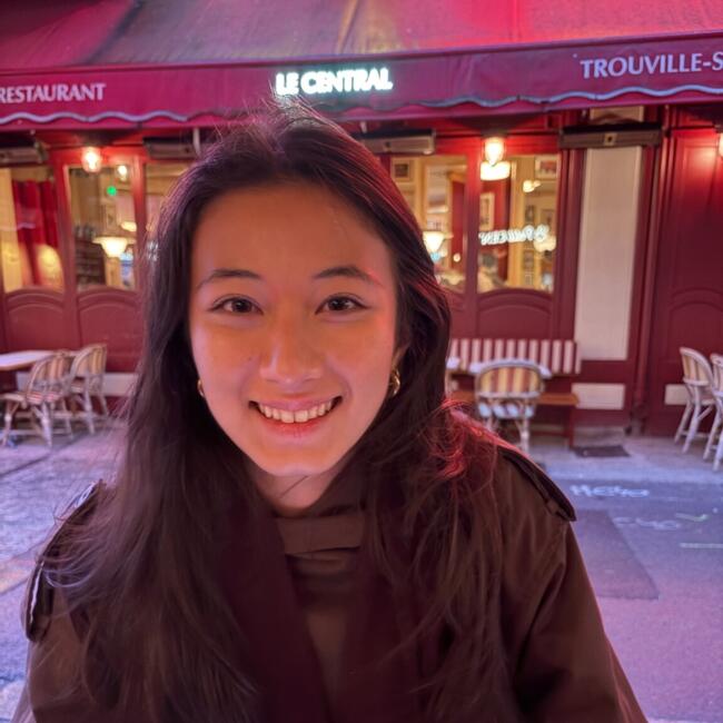 Babysitter in Sartrouville: Emma