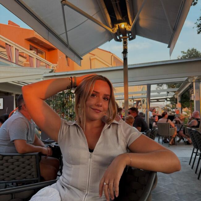 Canguro en Hospitalet de Llobregat: Daniela