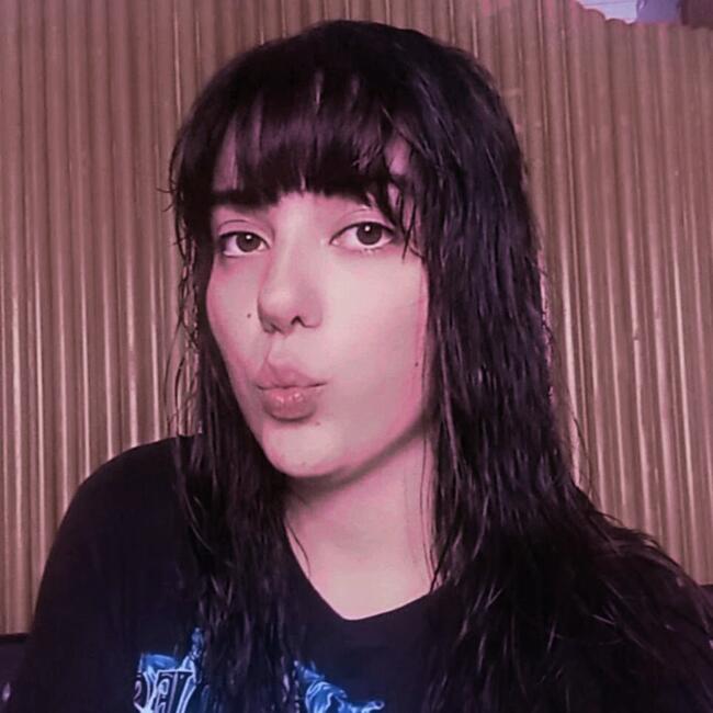 Babysitter in Curitiba: Letícia