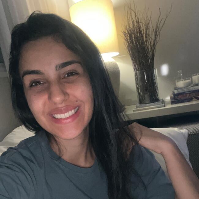 Emprego de babá em Franca: Kamila