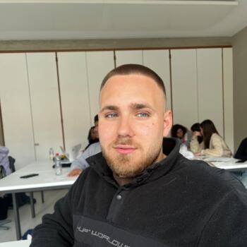 Babysitter in Horgen: Levy