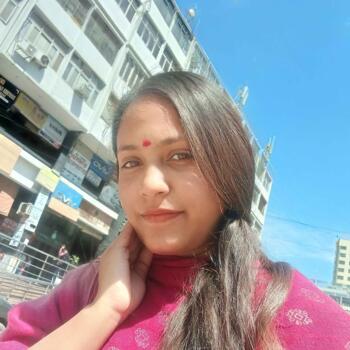 नई दिल्ली में बेबीसिटर: Shivani