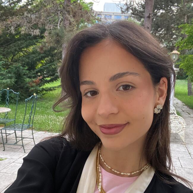 Baby-sitter in Genève: Romana