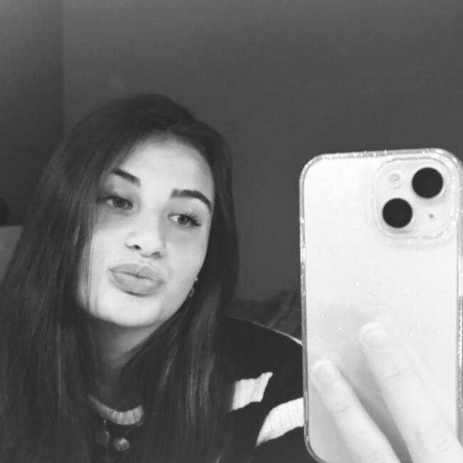 Babysitter in Sus-Saint-Léger: Jeanne