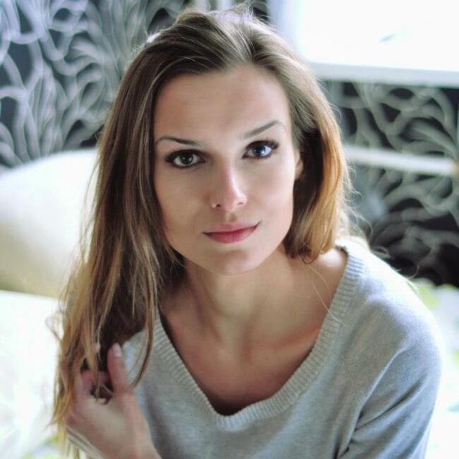 Praca dla opiekunki do dziecka w Parzęczew: Klaudia