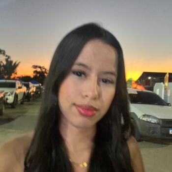 Babysitter Manaus: Angelina