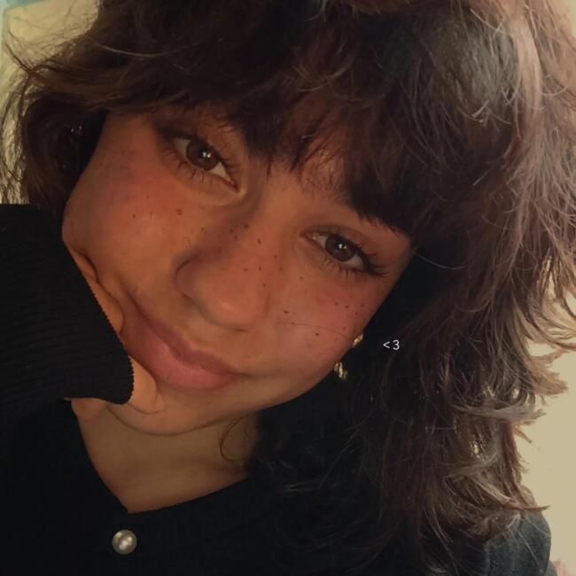 Babysitter in Albufeira: Estela