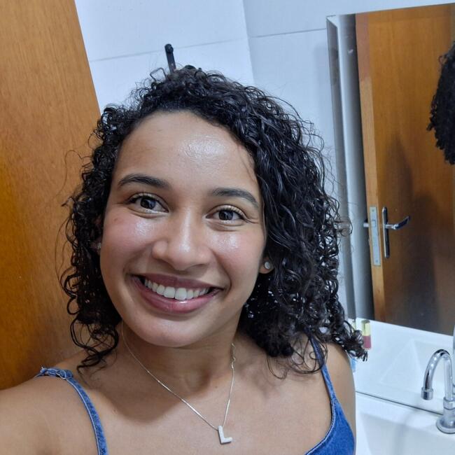 Emprego de babá em Dracena: Lauren