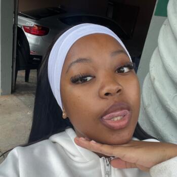 Babysitter in Rustenburg: Tlotlanang