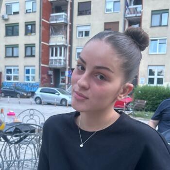 Teta u Sarajevo: Sarah