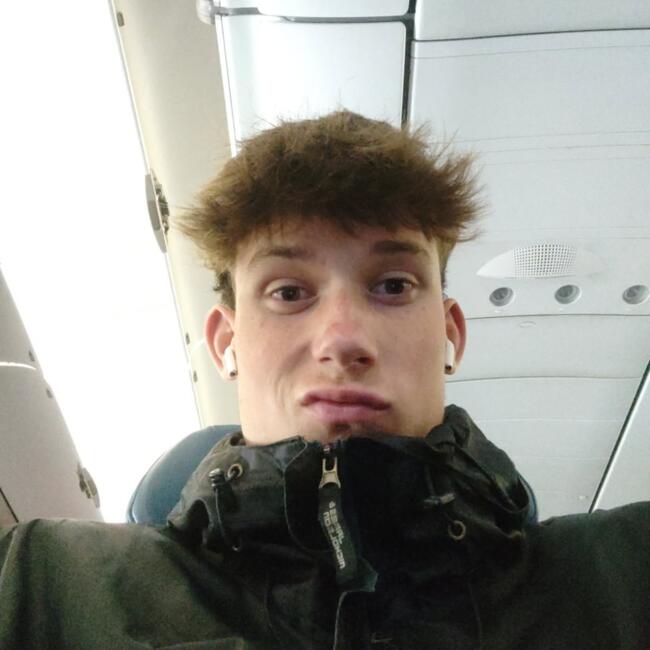 Babysitter in Lyon: Simon