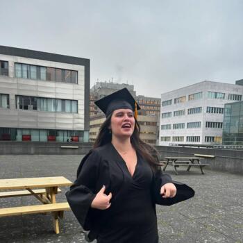 Babysitter in Braine-le-Château: Laura