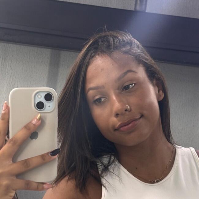 Babysitter in Salvador: Ana