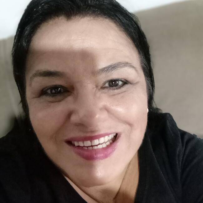 Babá em Paraibuna: Marcia Cristina da Cruz Alenca