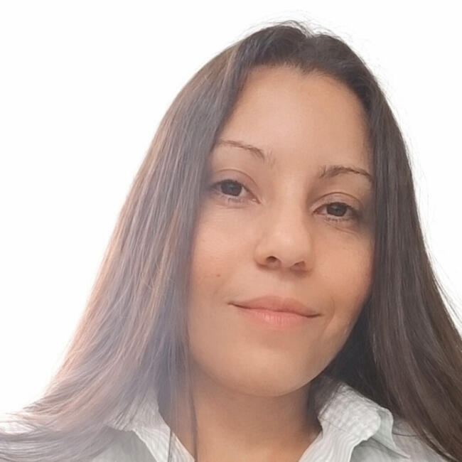 Babá em Itatiaiuçu: Ingrid