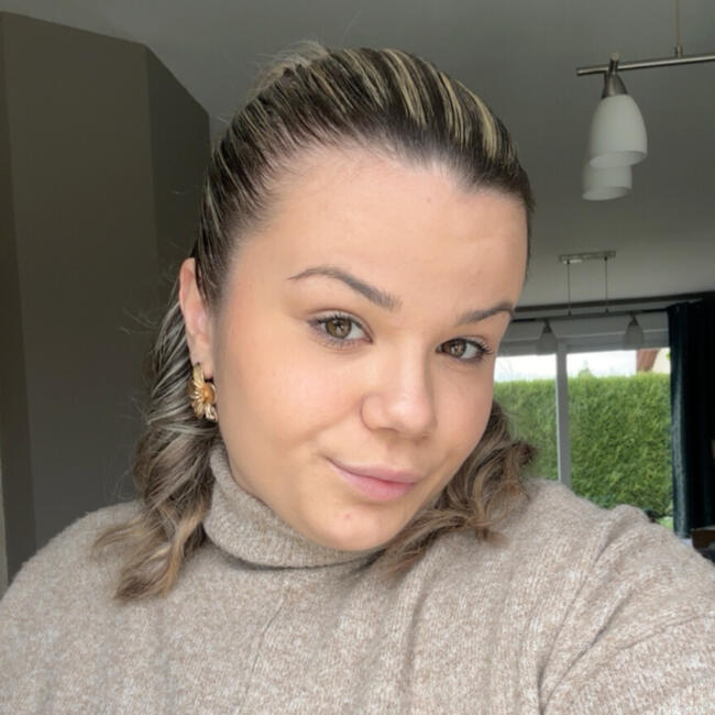 Babysitter in Putot-en-Auge: Jade