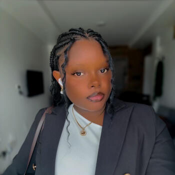 Babysitter in Nairobi: Merveille