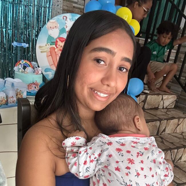 Babysitter in Barueri: Carla