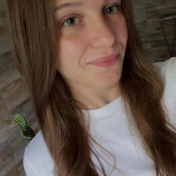 Babysitter in La Fontenelle: Lia