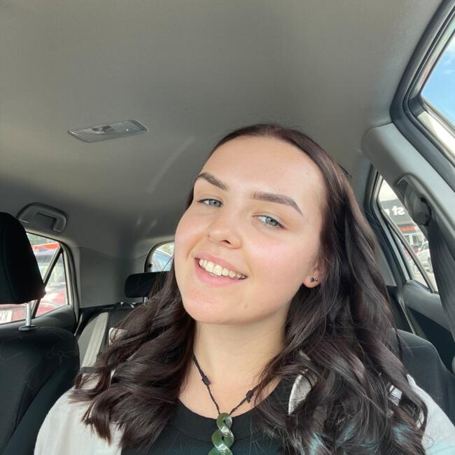 Babysitter in Ashburton: Chloe