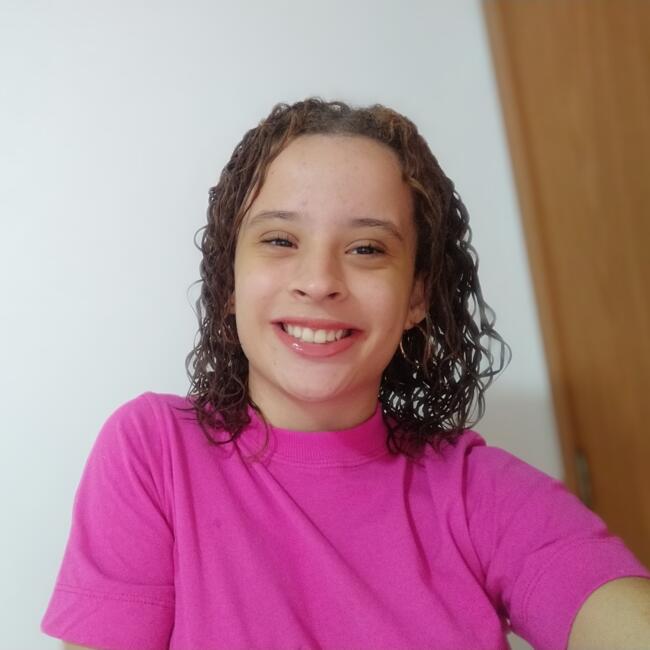 Babysitter in Santo André: Brenda