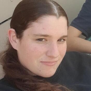 Babysitter in Saint-Philbert-de-Bouaine: Julie